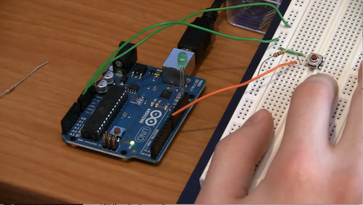 Видеоурок 2. Arduino — кнопки, PWM, функции